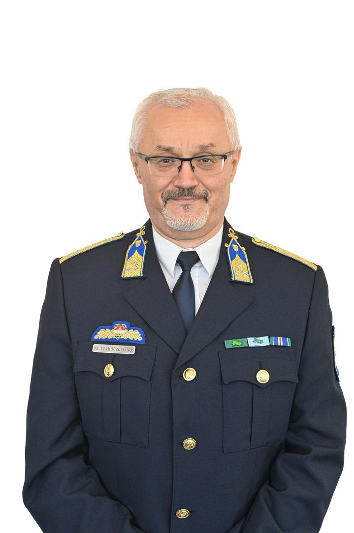 Tanulmányi osztályvezető