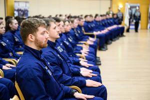 NKE_tisztjelolti_esku-1