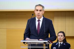 NKE_tisztjelolti_esku-5