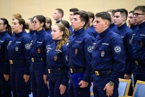 NKE_tisztjelolti_esku-6