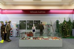 RM4