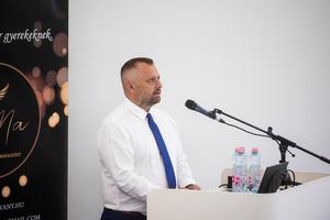 7_gyermek_minden_felett_zona_2026-2